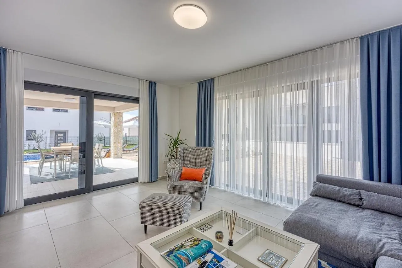 Villa Klementina With Pool And Whirlpool Krnica Croatia